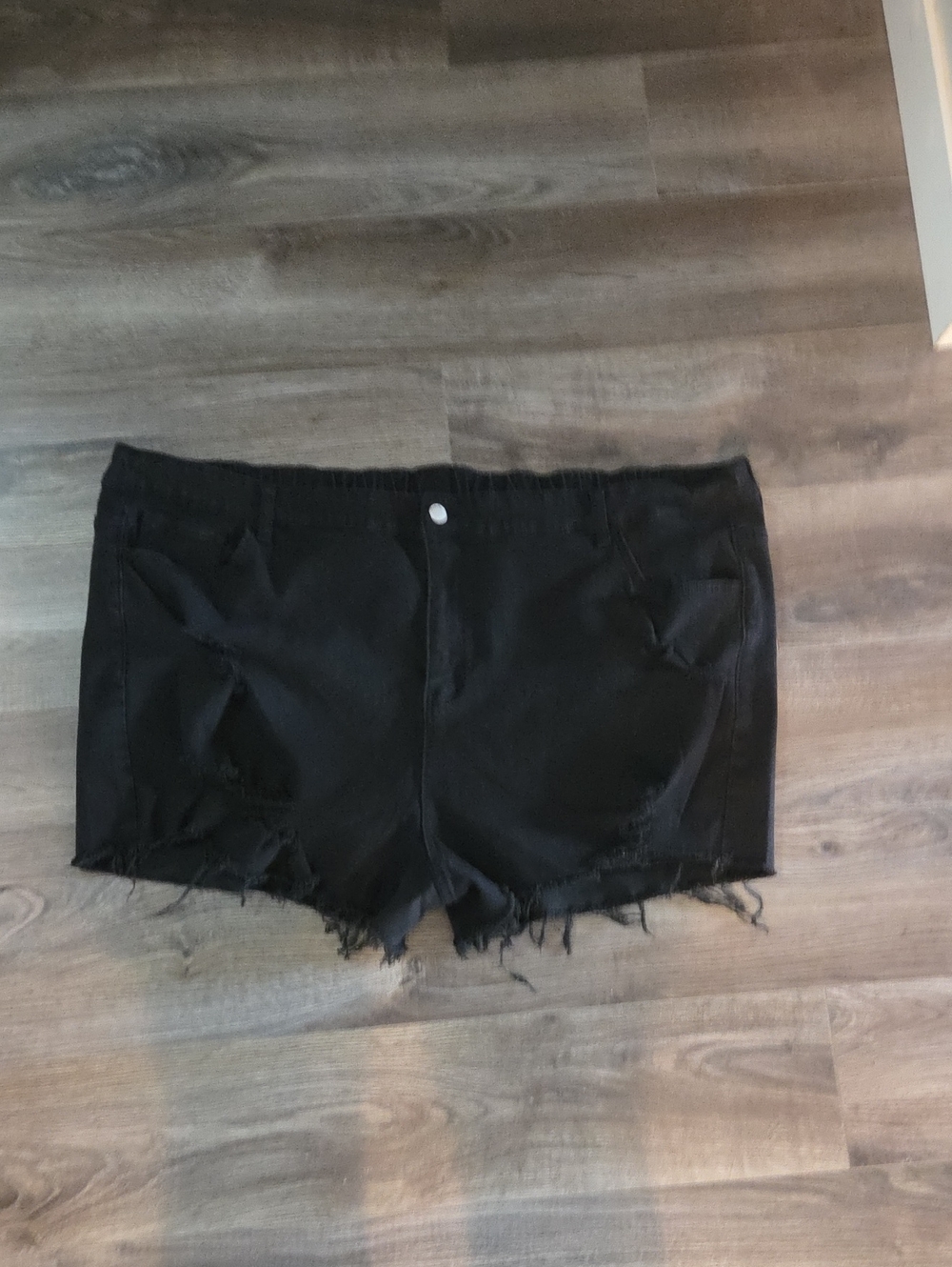 SHEIN 7XL (Waist 24.5") Black Distressed Frayed Hem Denim Shorts